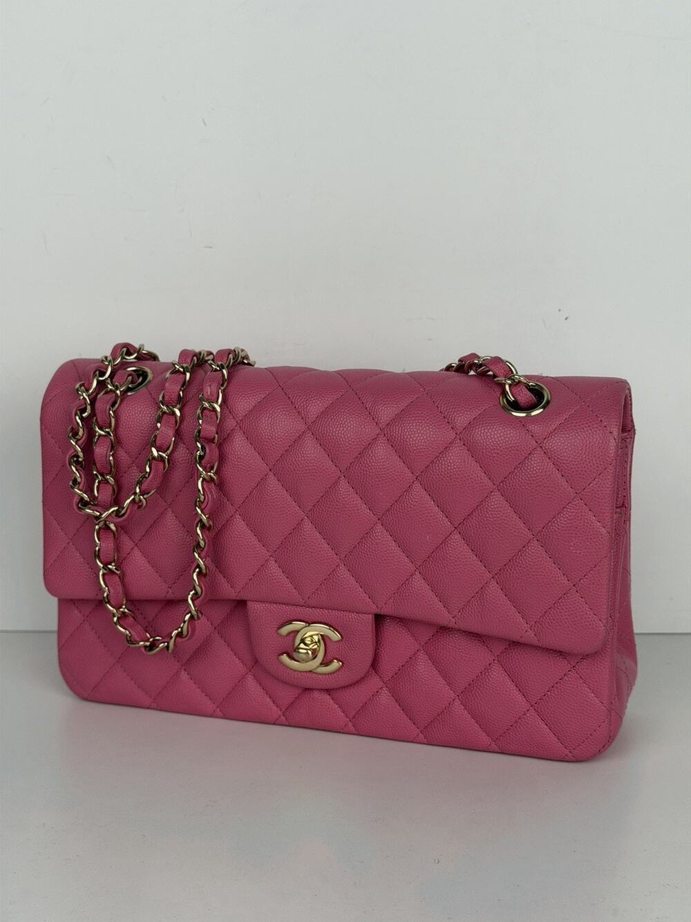Chanel Classic Double Flap Shoulder Bag Medium in Pink Caviar Leather 2019 YE-1